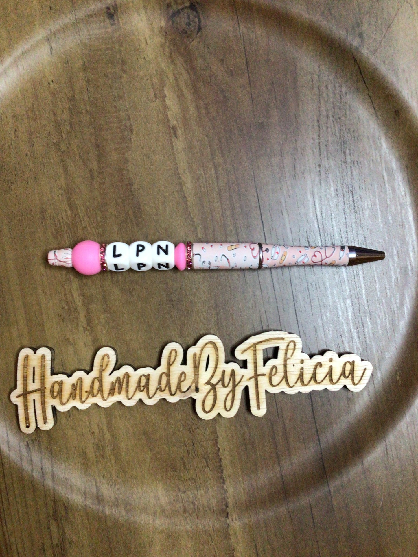 Loan initial pink pattern pen