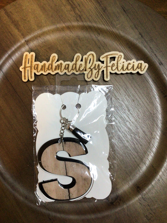 Letter S wood print keychain