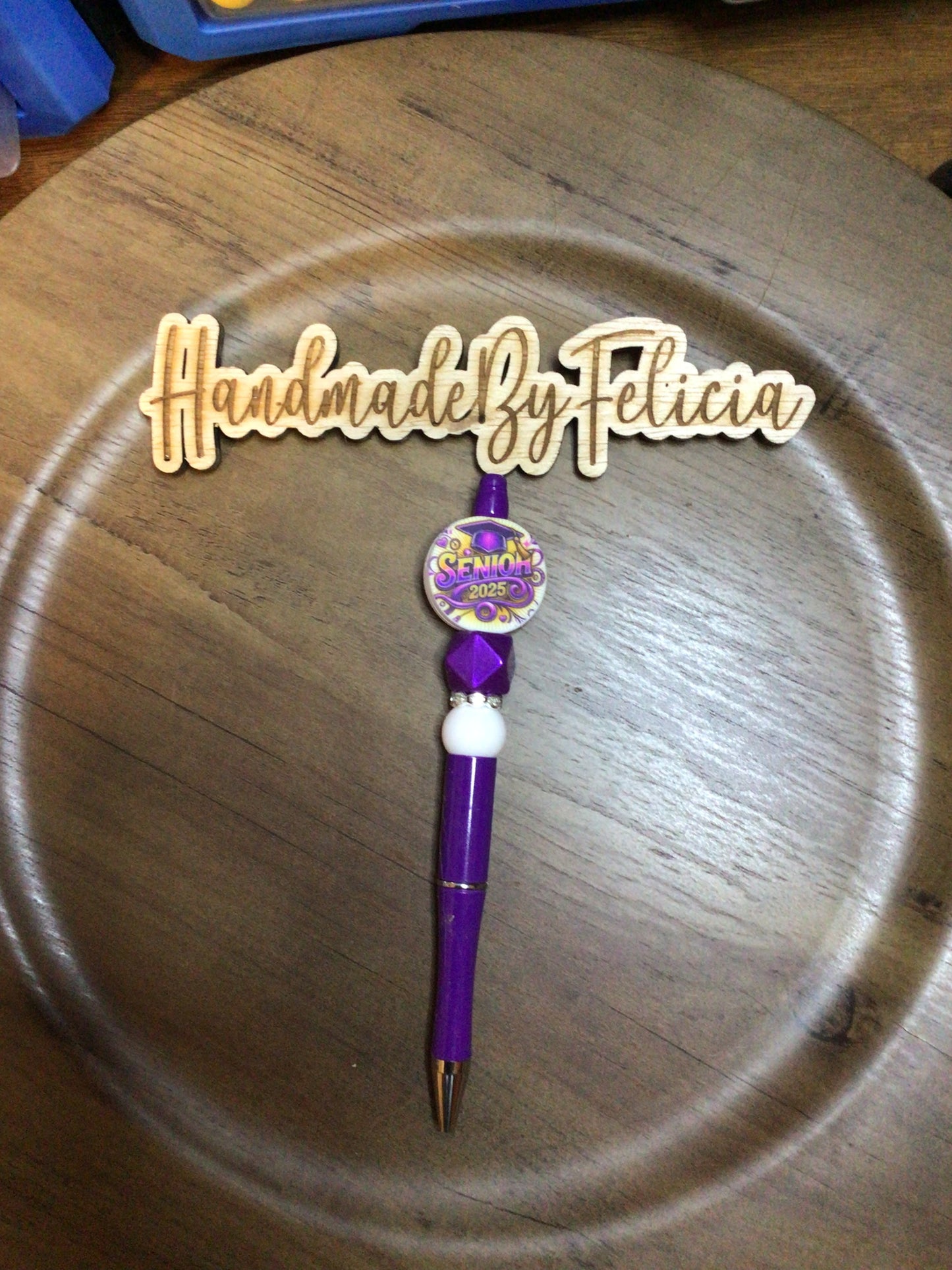 Purple 2025 graduation pen
