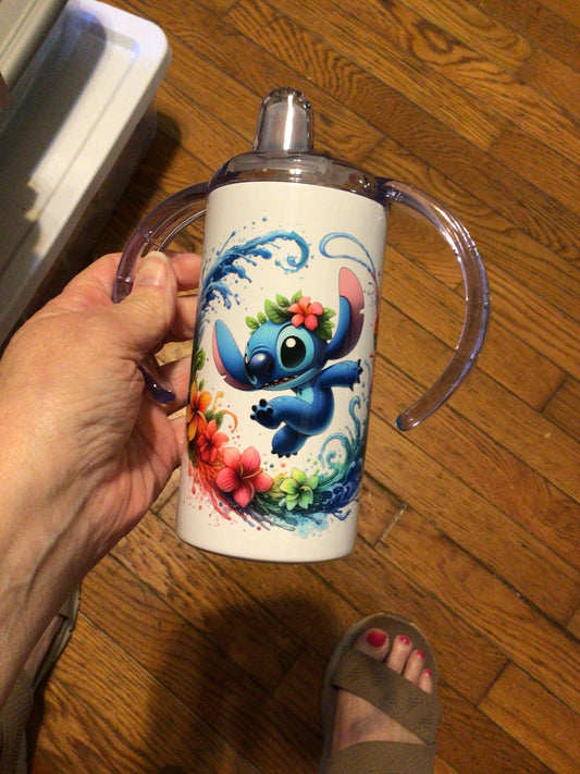 Kids sippy cup with transition lid