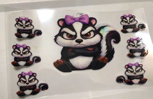 Grumpy skunk 16 oz cup wrap